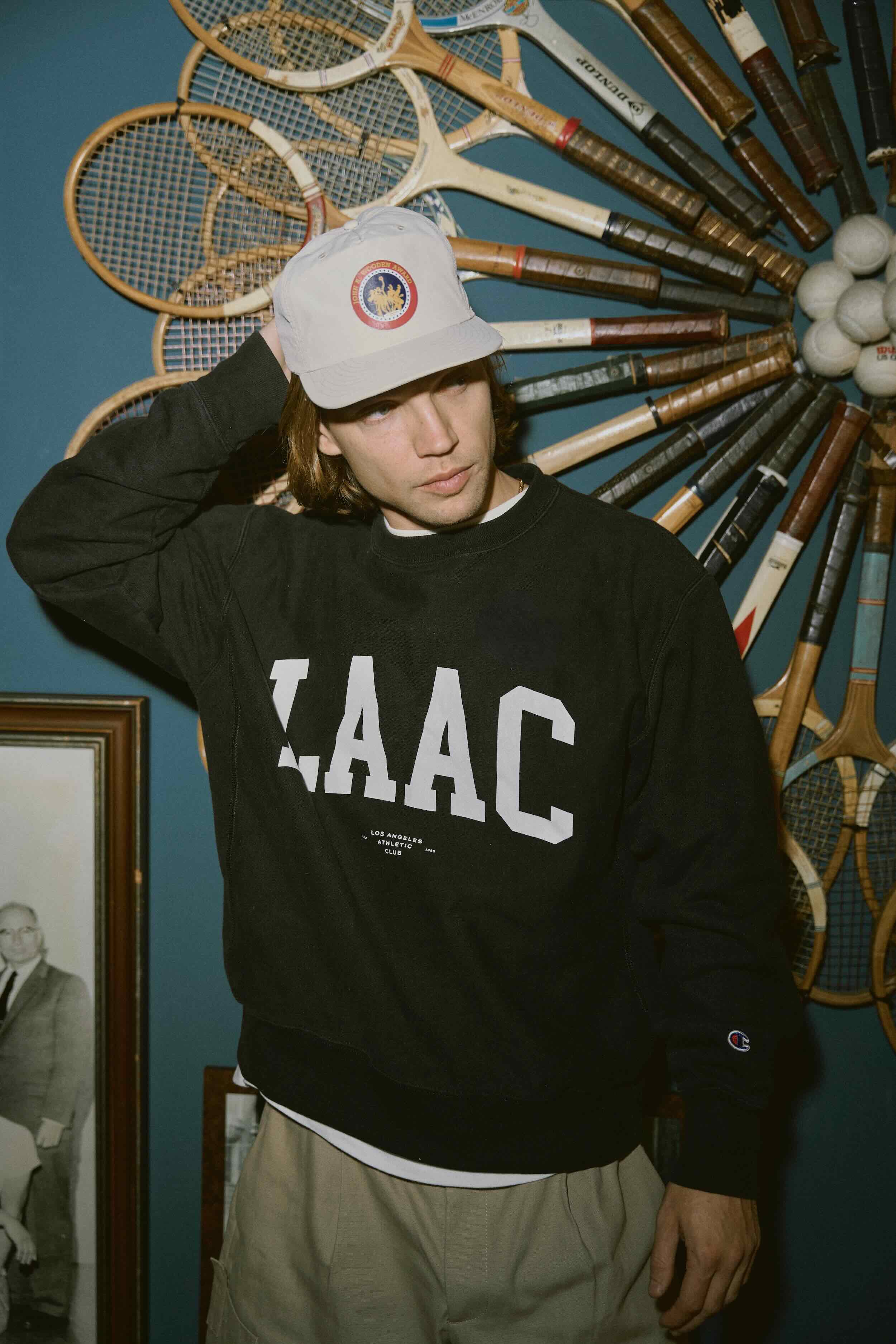 COLLEGIATE LAAC CREWNECK - BLACK