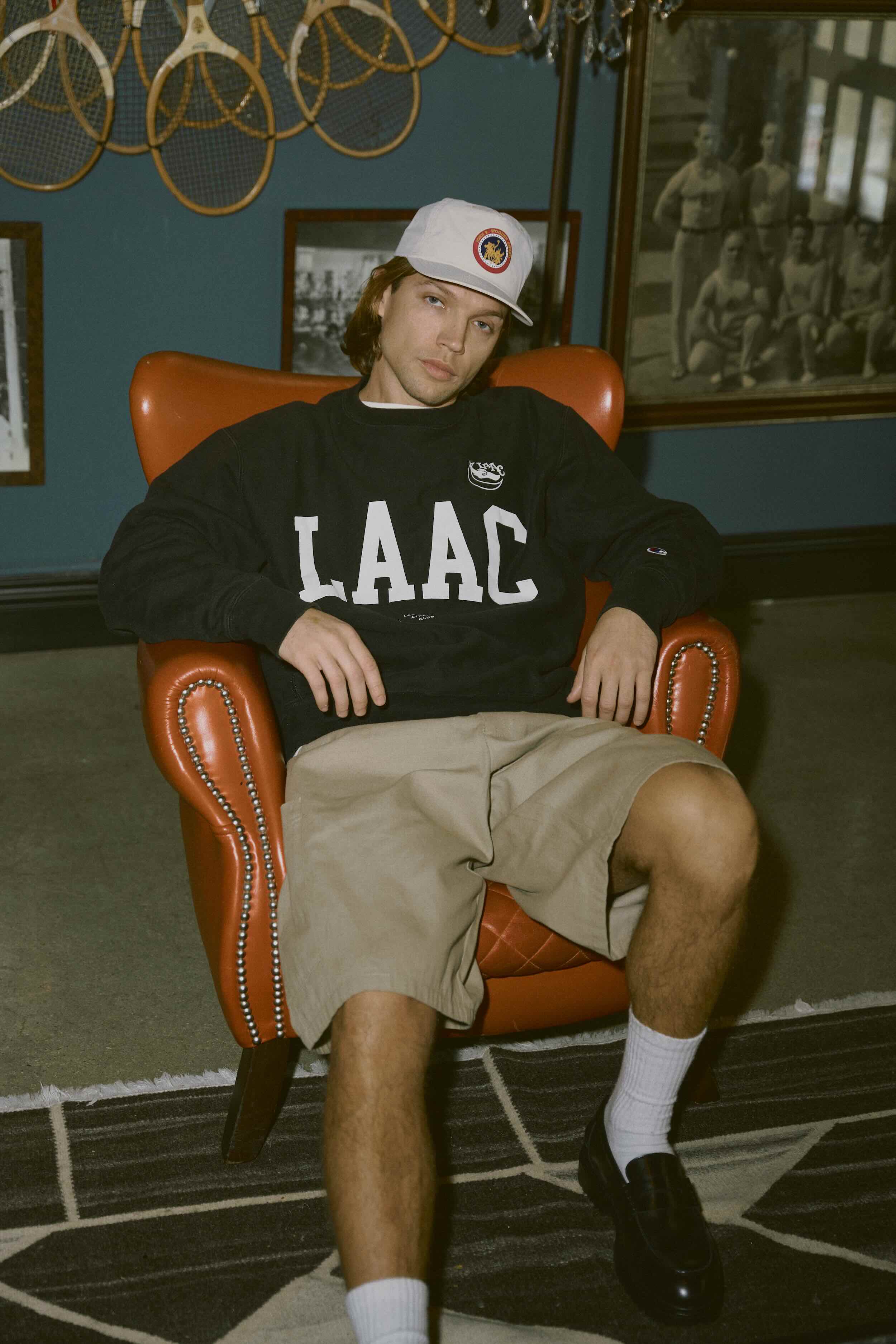 COLLEGIATE LAAC CREWNECK - BLACK